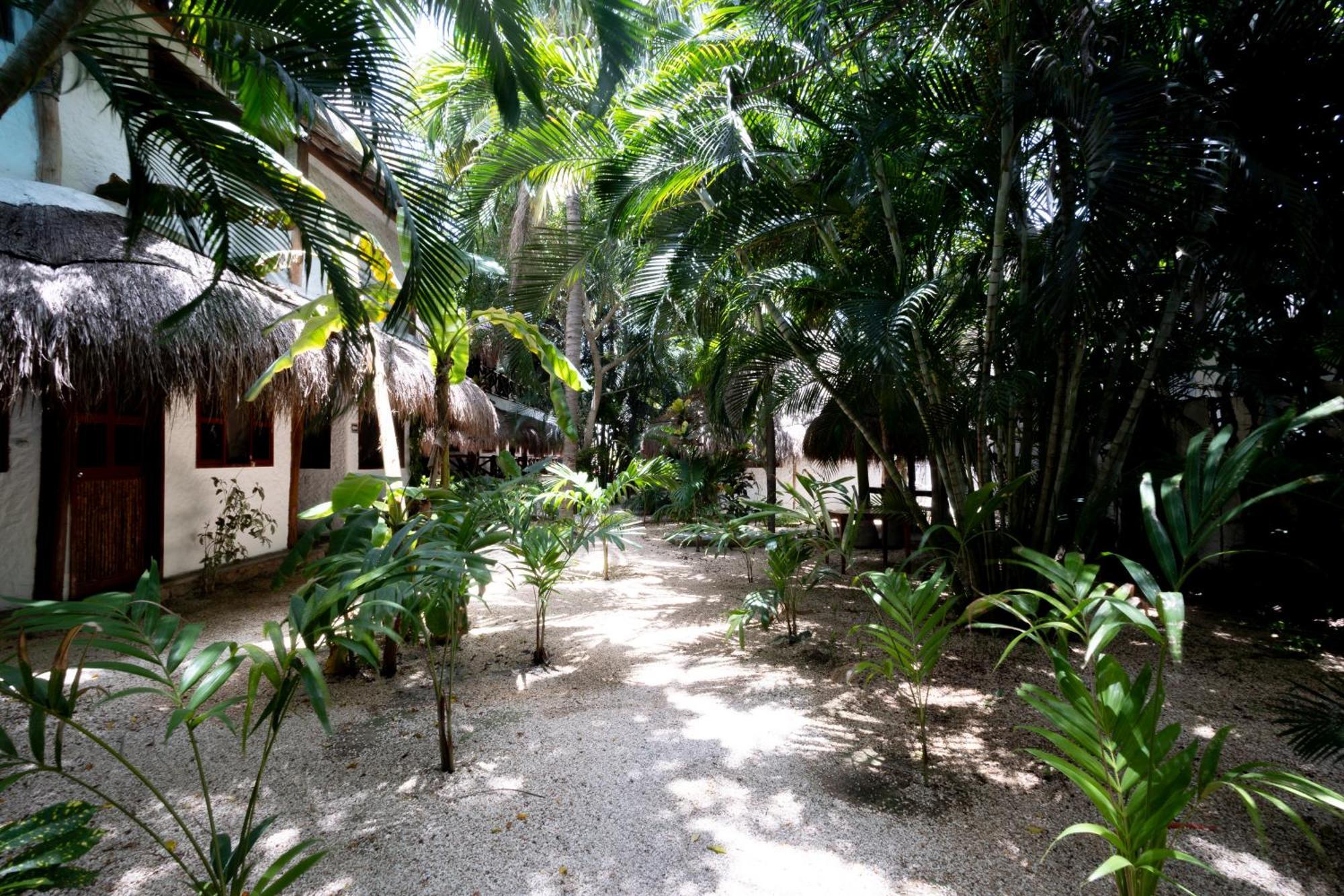 โรงแรมคาซาบาร์บารา Isla Holbox ภายนอก รูปภาพ